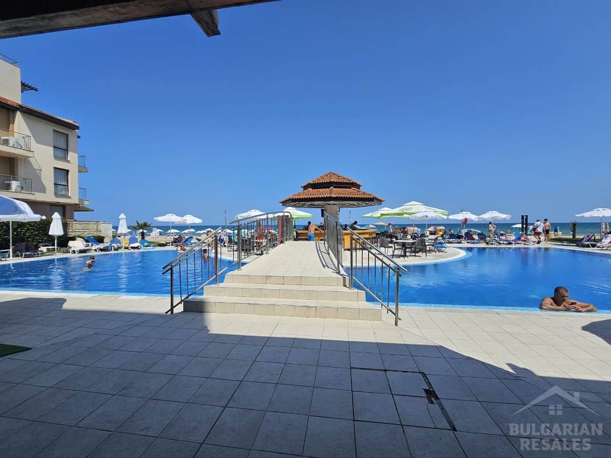 Sea view, beachfront, 3 bedrooms, “Obzor Beach Resort” complex ID: 6311 - Photo 33