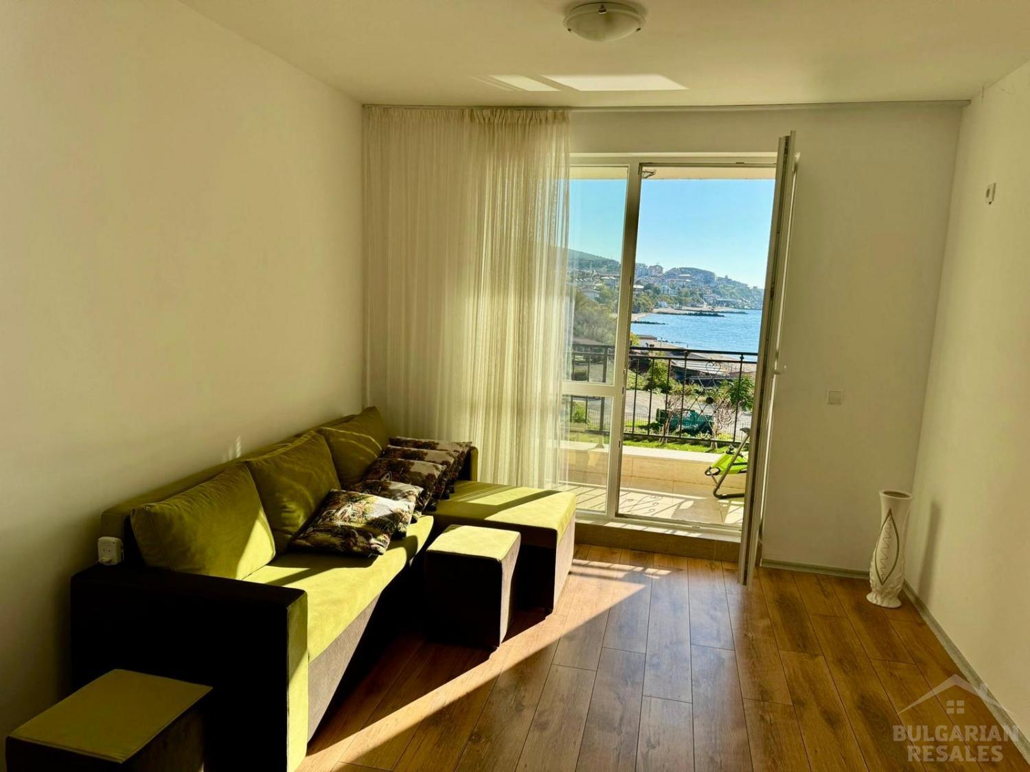 Апартамент с добра гледка към морето, първа линия! ID: 4066 - Снимка 6