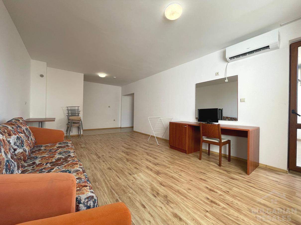 View to the pool! Large apartment in Kosharitsa ID: 4766 - Photo 4