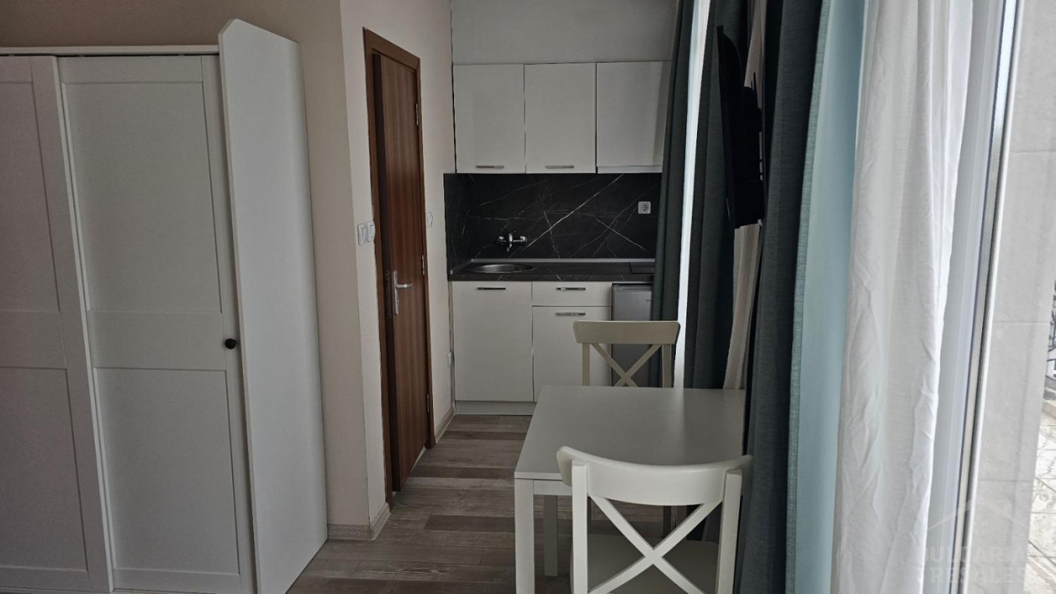 Kompaktowe studio z nowymi meblami ID: 4874 - Фото4