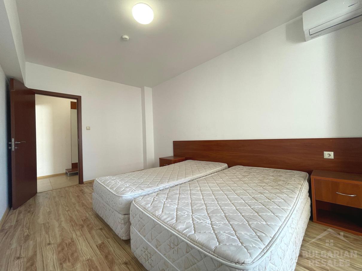 View to the pool! Large apartment in Kosharitsa ID: 4766 - Photo 6