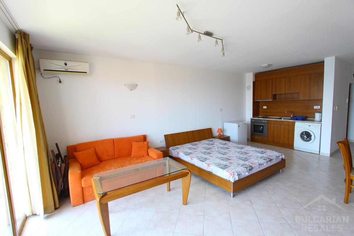 Large studio with sea views at Sun Coast Resort ID: 1091 - Photo 3