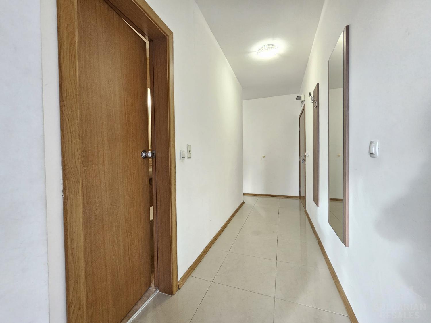 Станете собственик на просторен апартамент на брега на морето ID: 4589 - Снимка 10