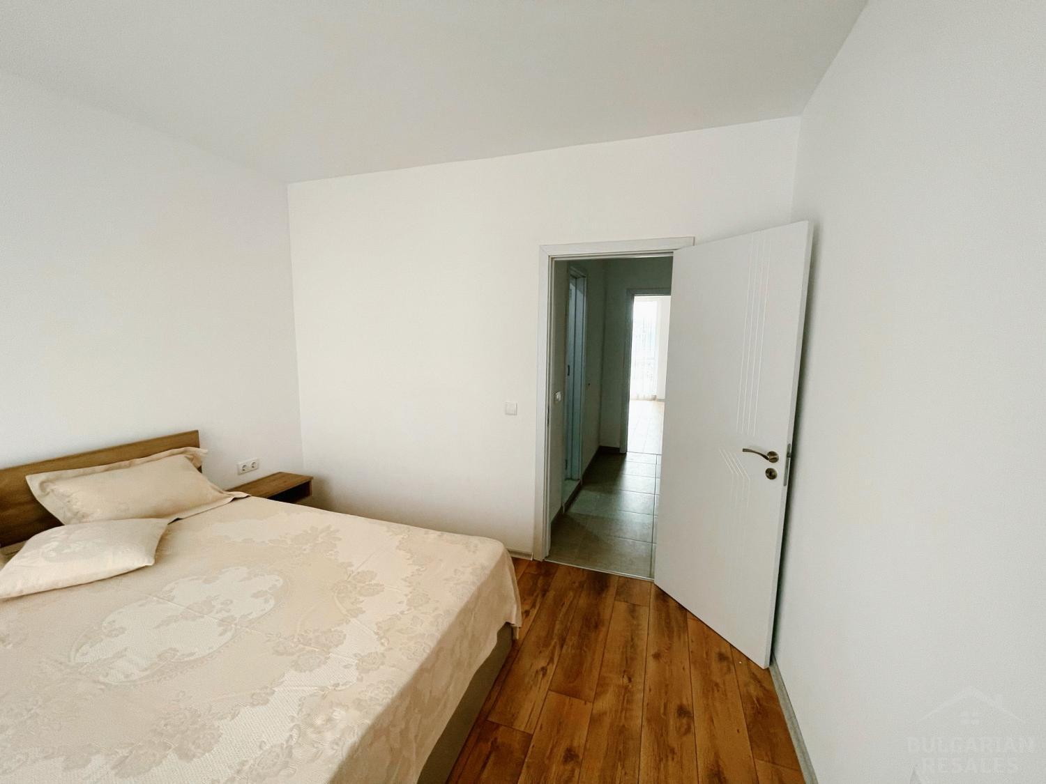 Апартамент с добра гледка към морето, първа линия! ID: 4066 - Снимка 16