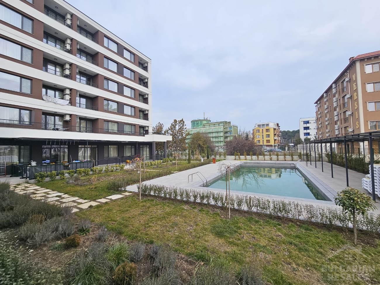 Nový nábytok, skvelé usporiadanie a výhľad na bazén! ID: 4885 - Фото12