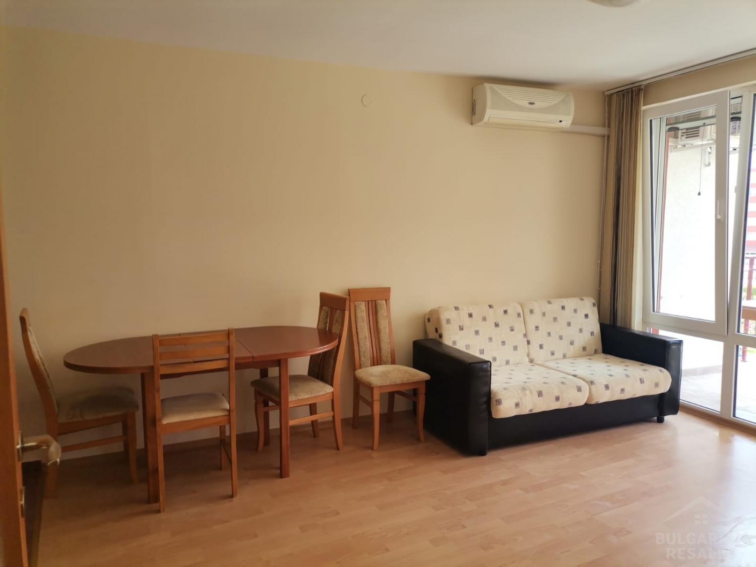 Апартамент с видом на бассейн и территорию ID: 1957 - Фото2