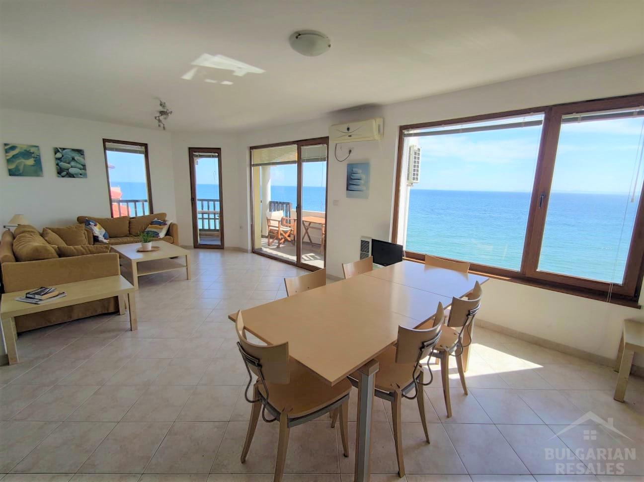 4 rooms with frontal sea view  ID: 1815 - Photo 1