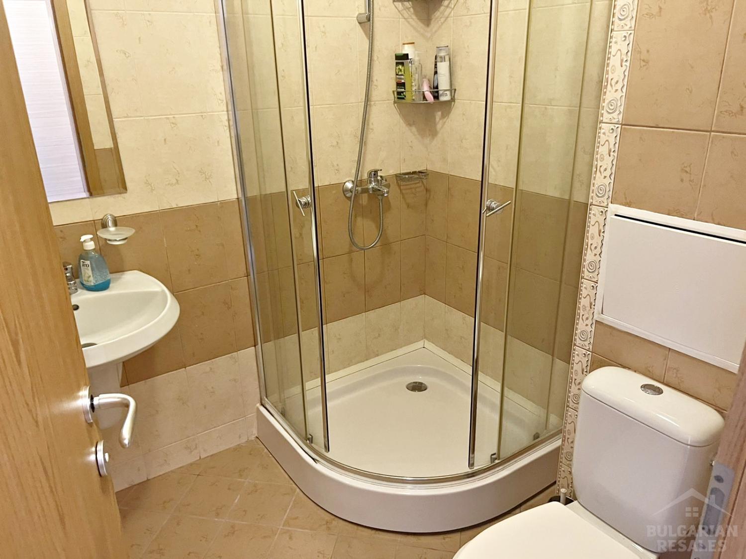 Просторен апартамент с два балкона и две бани ID: 2933 - Снимка 8