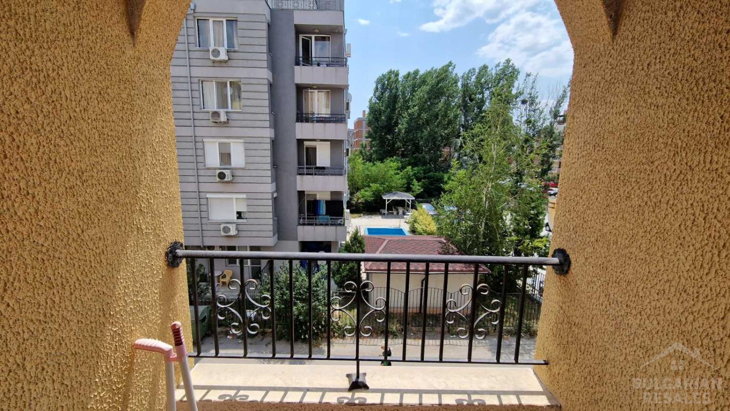 Студио в централната част на града за целогодишен живот ID: 3474 - Снимка 7