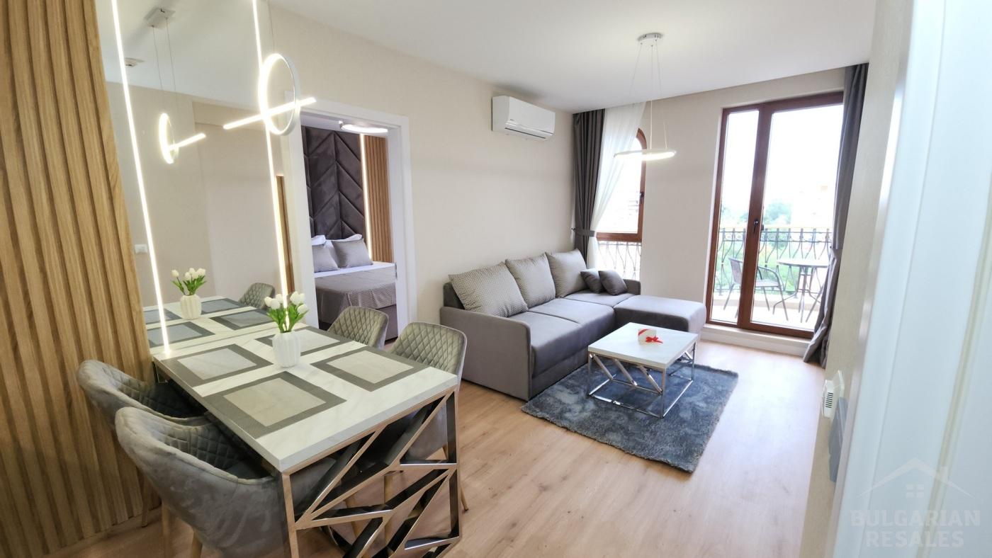 Апартамент с дизайнерским интерьером, комплекс  