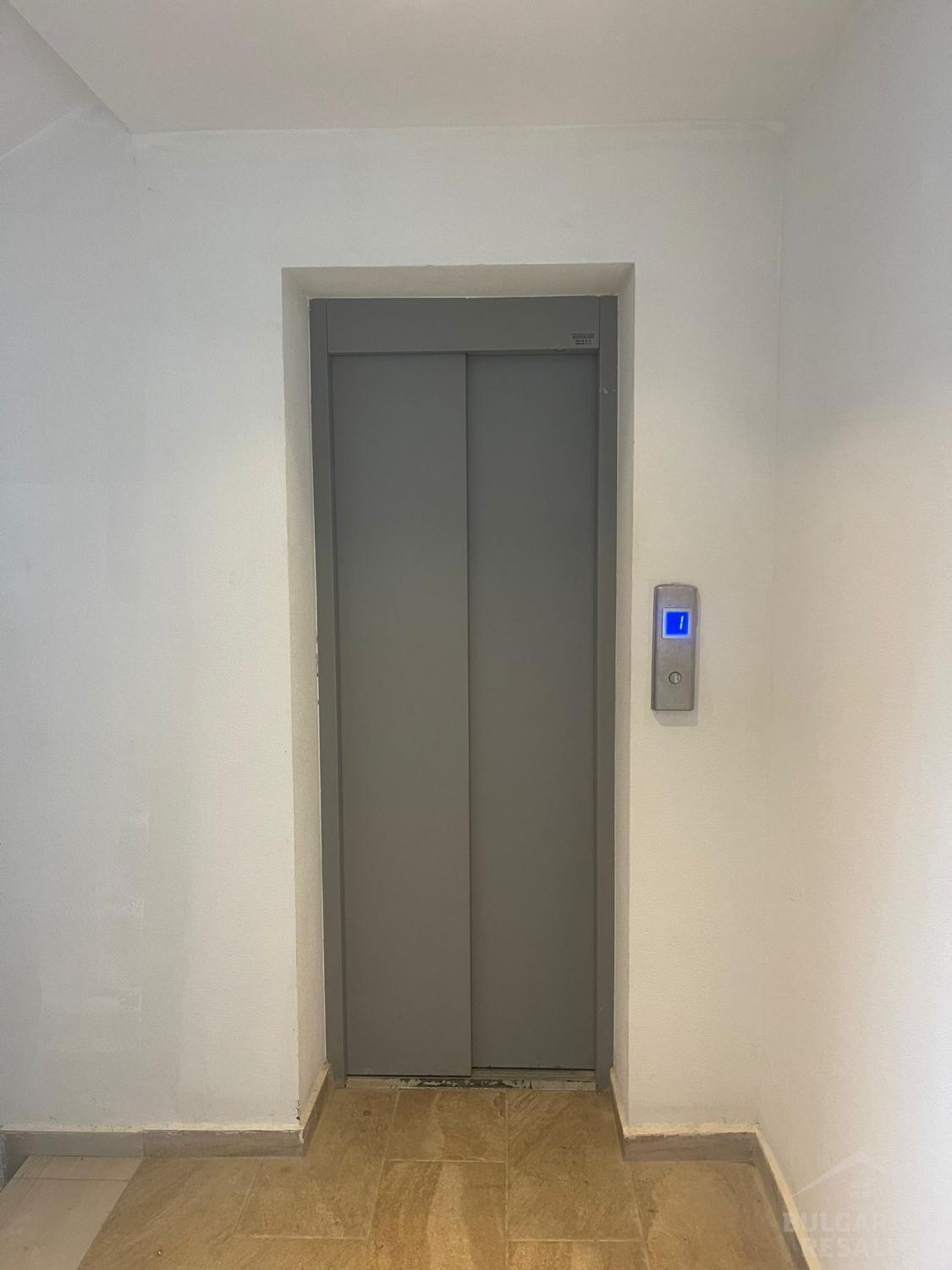 Бърза сделка! Студио в комплекс на първа линия до морето ID: 3833 - Снимка 9