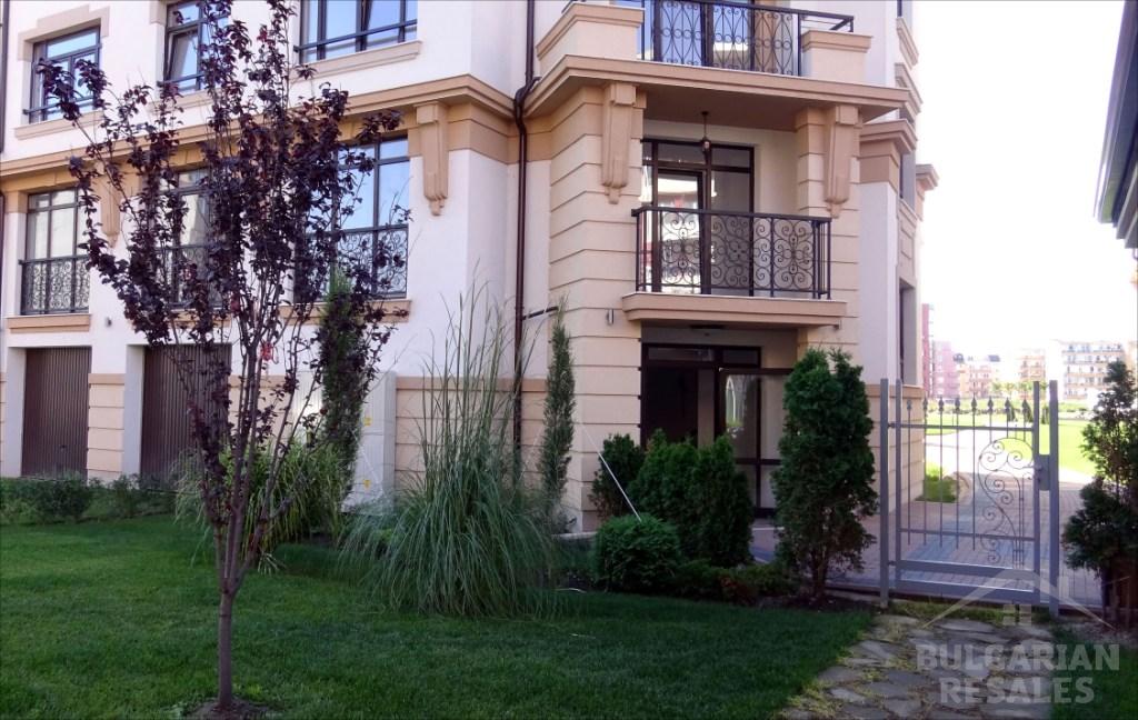 Aivazovsky Park / Айвазовский Парк ID: 654 - Фото 4