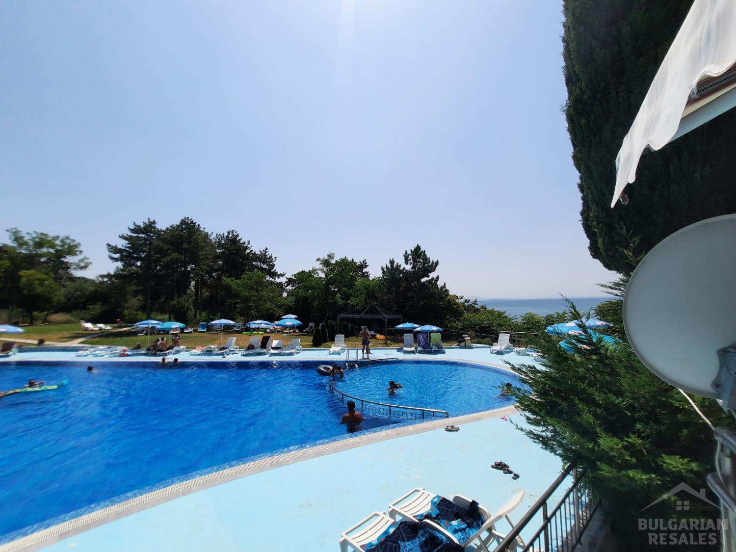 Apartament z widokiem na basen i morze w Pałacu Blue Bay ID: 2042 - Фото10