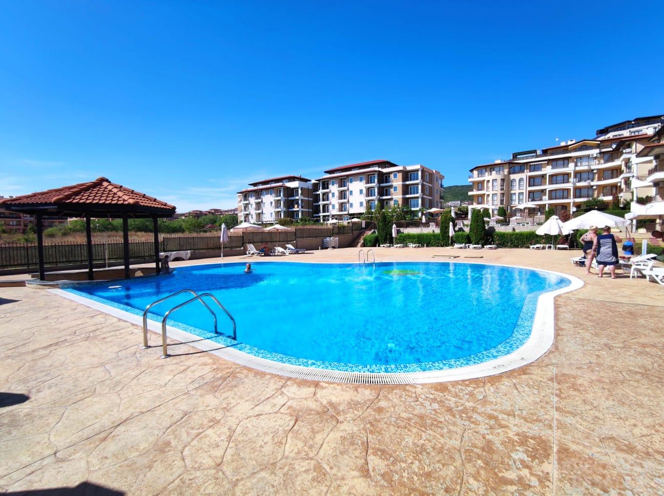 Супер оферта! Апартамент в комплекс с красива територия ID: 3006 - Снимка 13