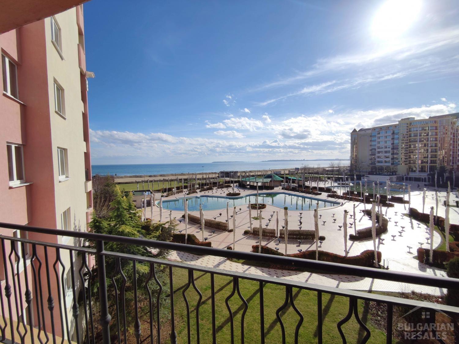 Frontowy widok na morze w Majestic Beach Resort ID: 1674 - Фото7