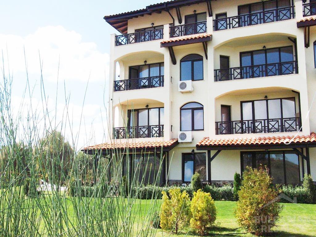 Oasis Beach Apartment House ID: 392 - Photo 2