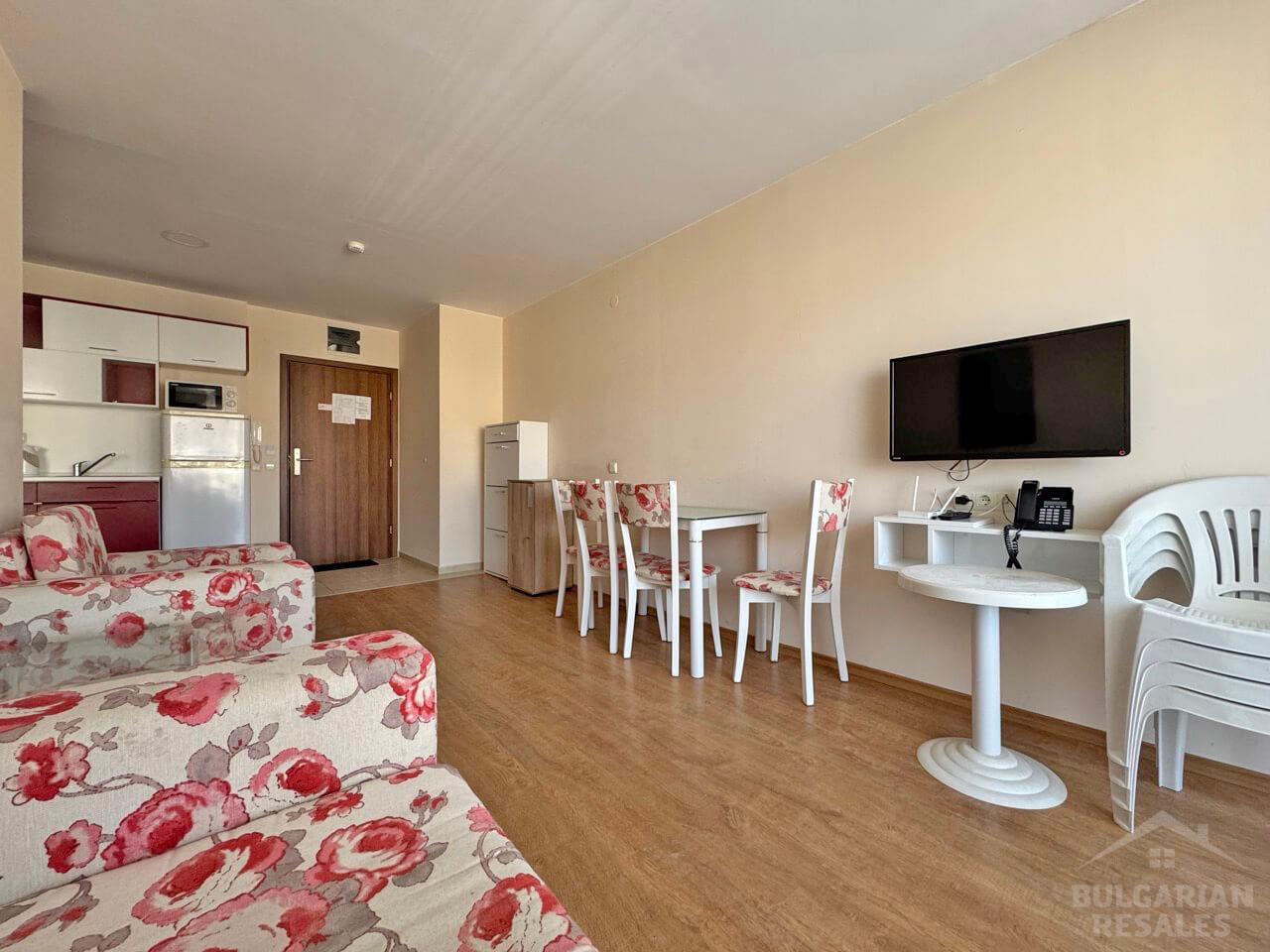 First line! One-bedroom apartment in the Premier Fort Beach complex ID: 5844 - Photo 2