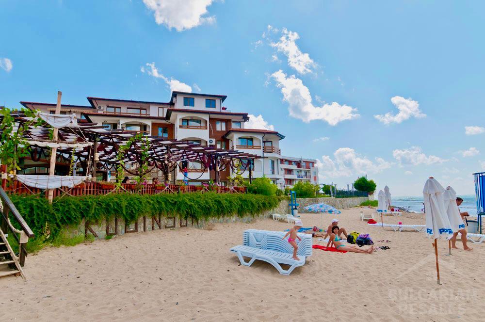 Апартамент на первой линии с выходом к пляжу ID: 1820 - Фото 1