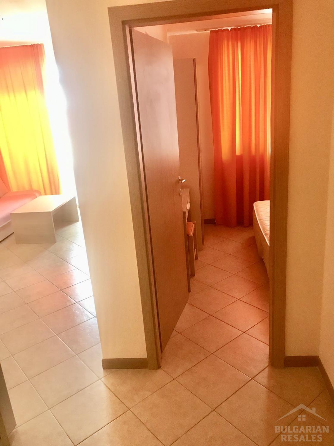 Апартамент в комплекс Royal Sun с изглед към басейна ID: 1610 - Снимка 3