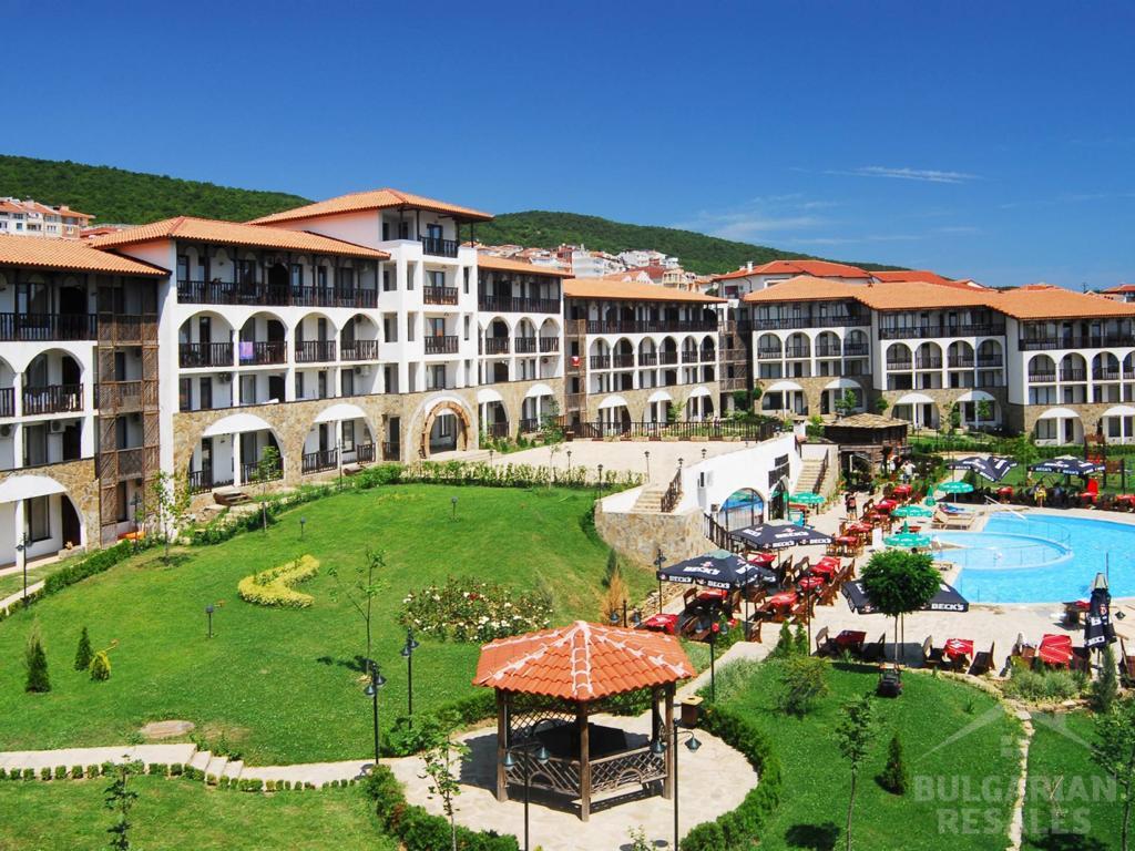 Apartment with access to the garden in the complex Vodenitsa ID: 1862 - Photo 1