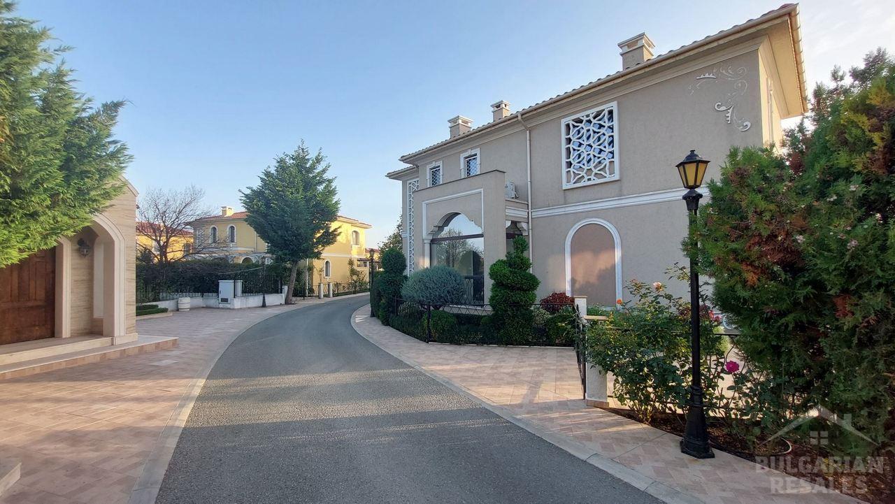 Роскошный двухэтажный дом с 4 мя спальнями в элитном комплексе «Виктория Роял Гарден». ID: 3765 - Фото 5