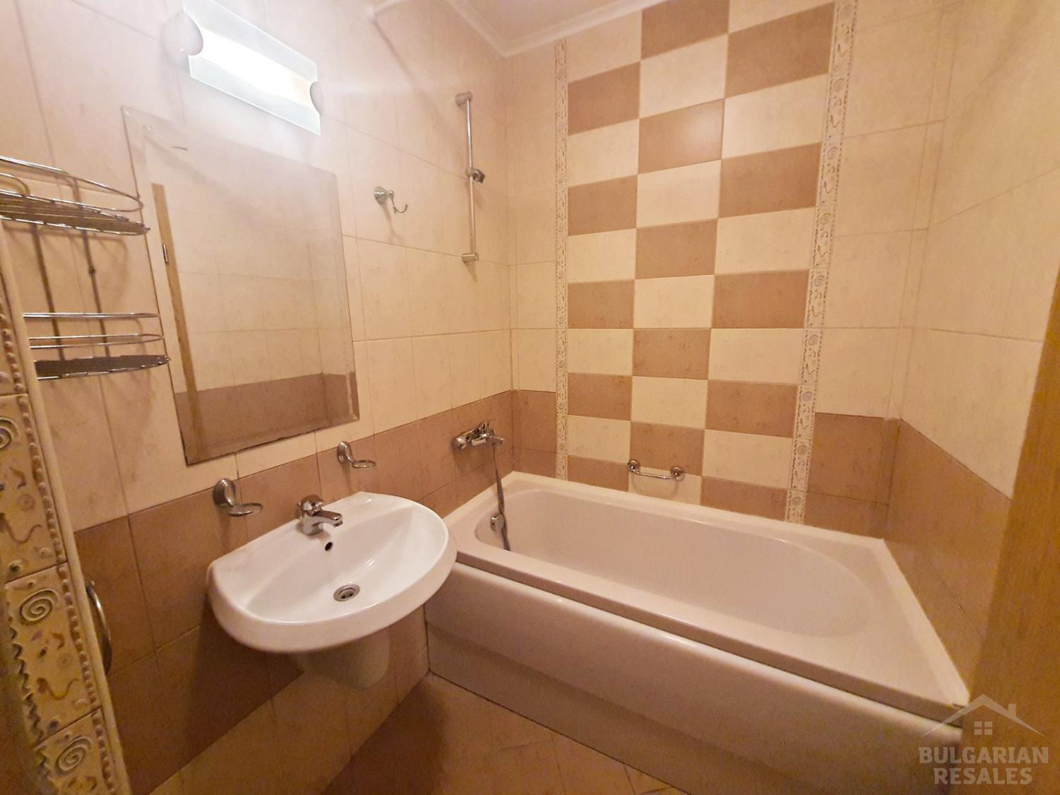 Красива гледка към басейните и комплекса Royal Sun ID: 2227 - Снимка 9