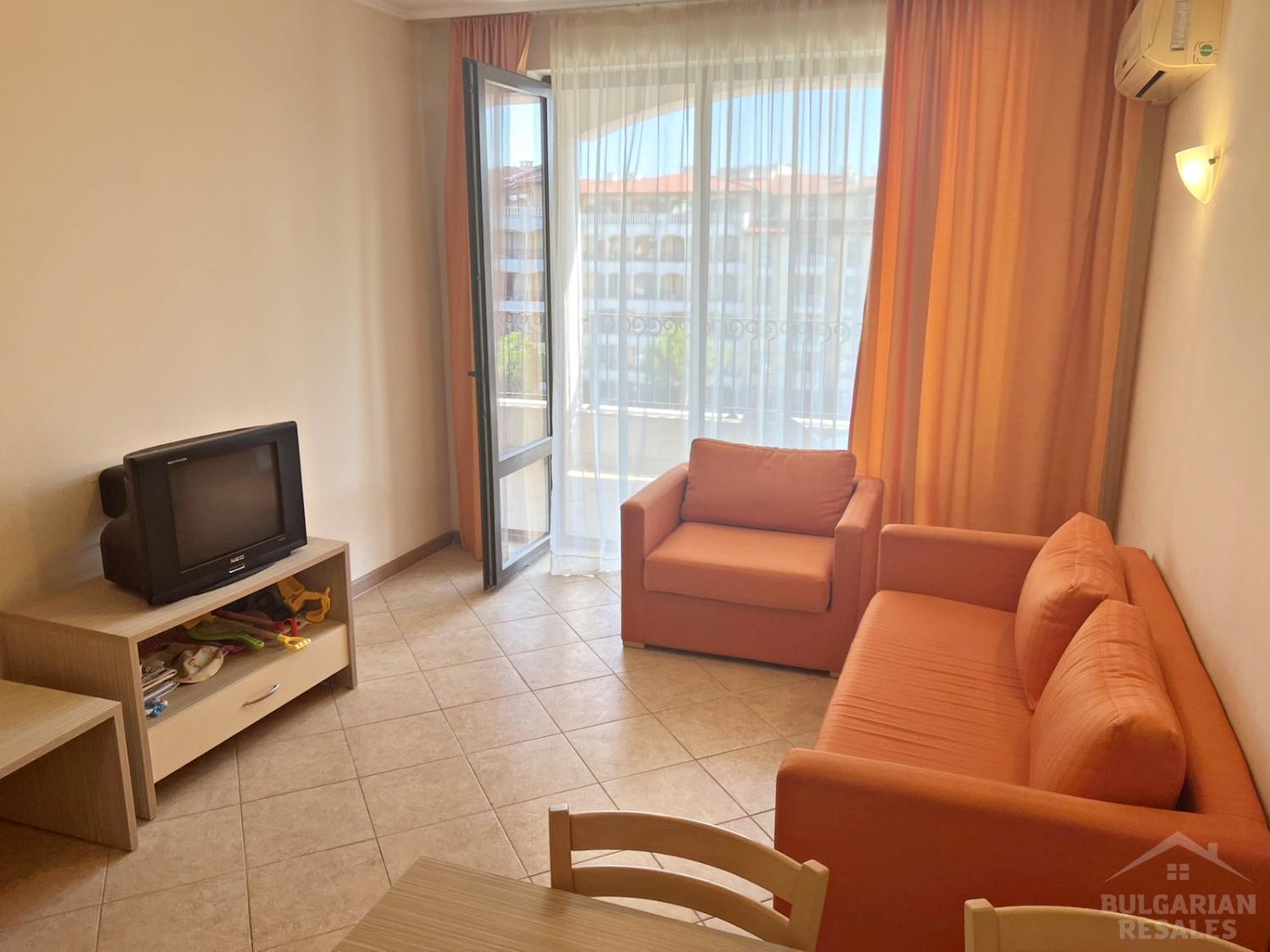 Просторен апартамент с два балкона и две бани ID: 2933 - Снимка 2