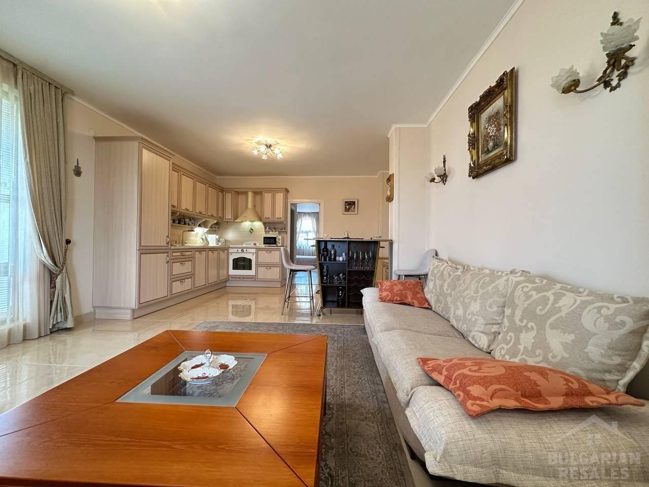 Шикарный апартамент в живописном районе Несебра ID: 5712 - Фото 3