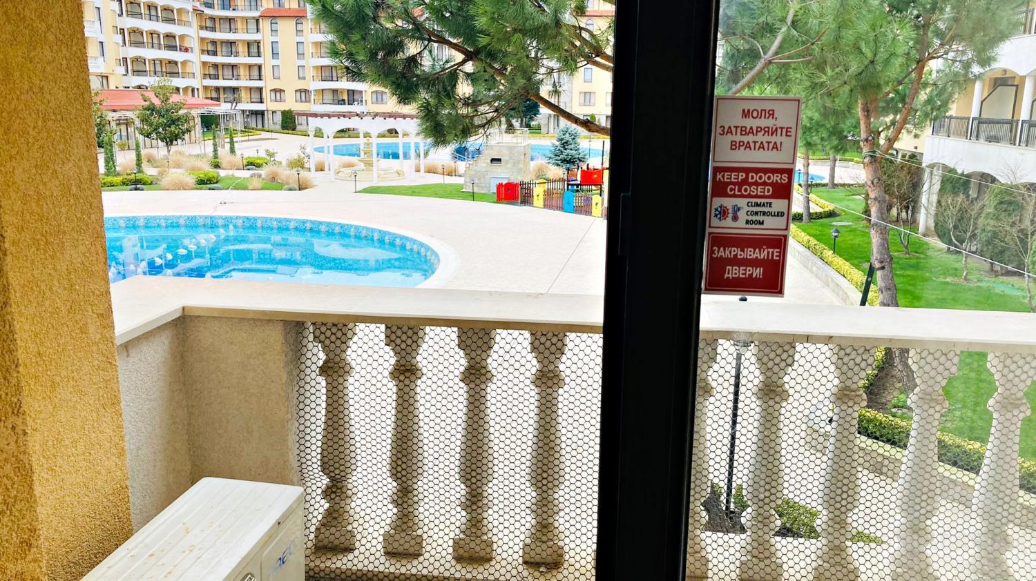 Стабилна инвестиция в красивия комплекс Royal Sun в близост до брега ID: 2389 - Снимка 2