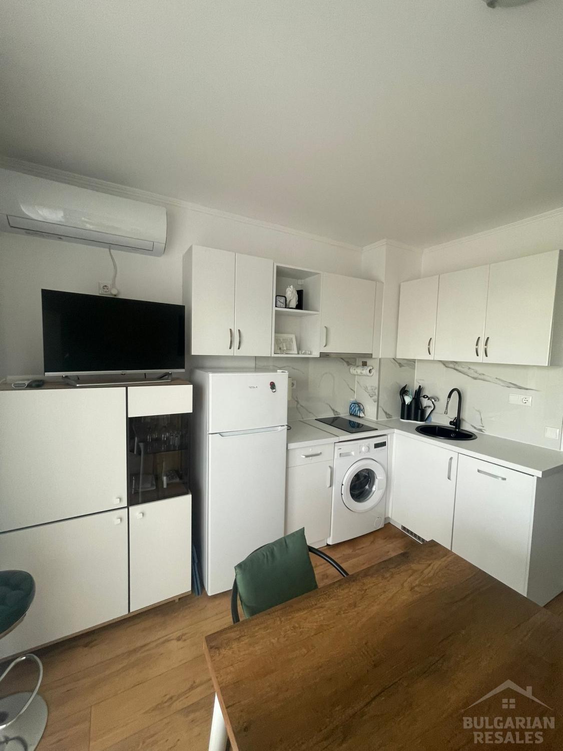 Бърза сделка! Студио в комплекс на първа линия до морето ID: 3833 - Снимка 2