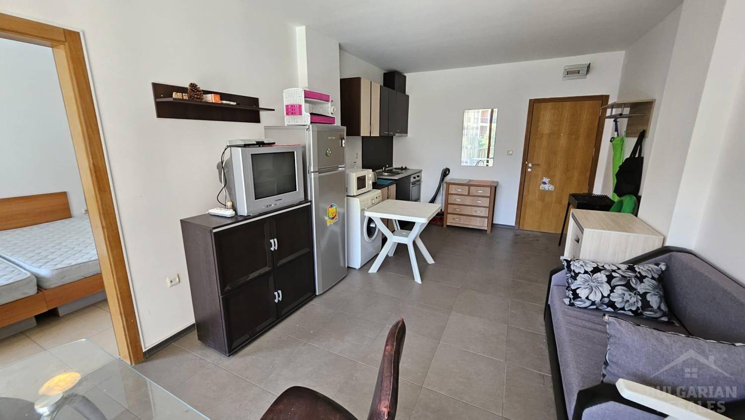 Pool View, Low Maintenance Fees, Apartment in “Sunny View North” ID: 6357 - Photo 3