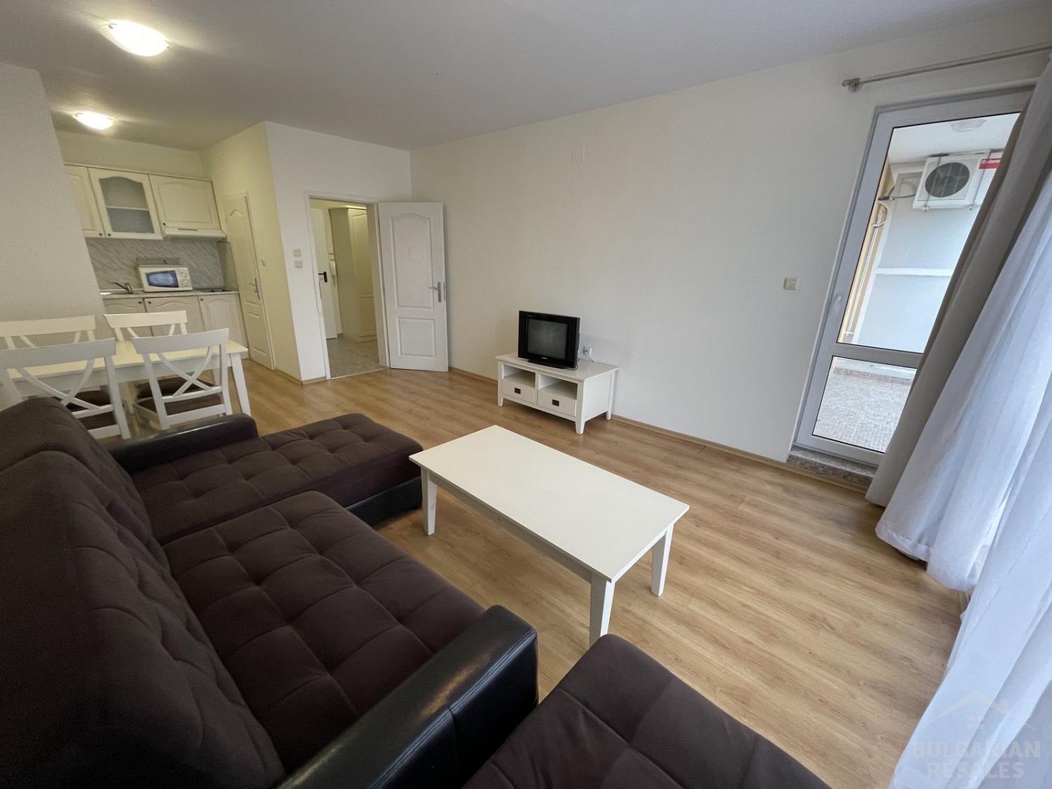 Urgent sale! Spacious apartment in the center of the resort ID: 2498 - Photo 2