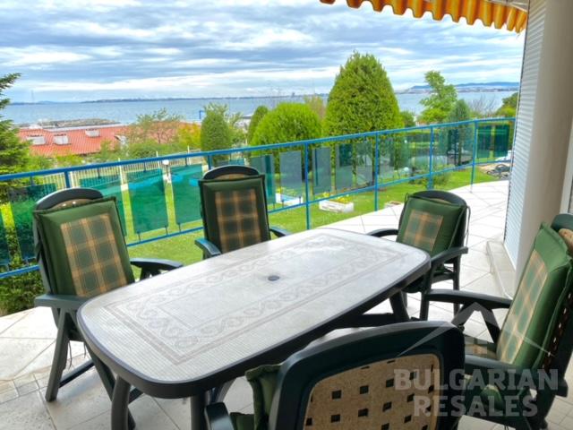 Villa for a large family by the sea in Sveti Vlas ID: 5069 - Photo 3