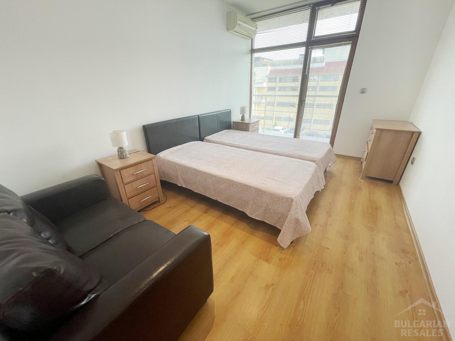 Намален! Просторен апартамент вкомплекс до морето ID: 2882 - Снимка 8