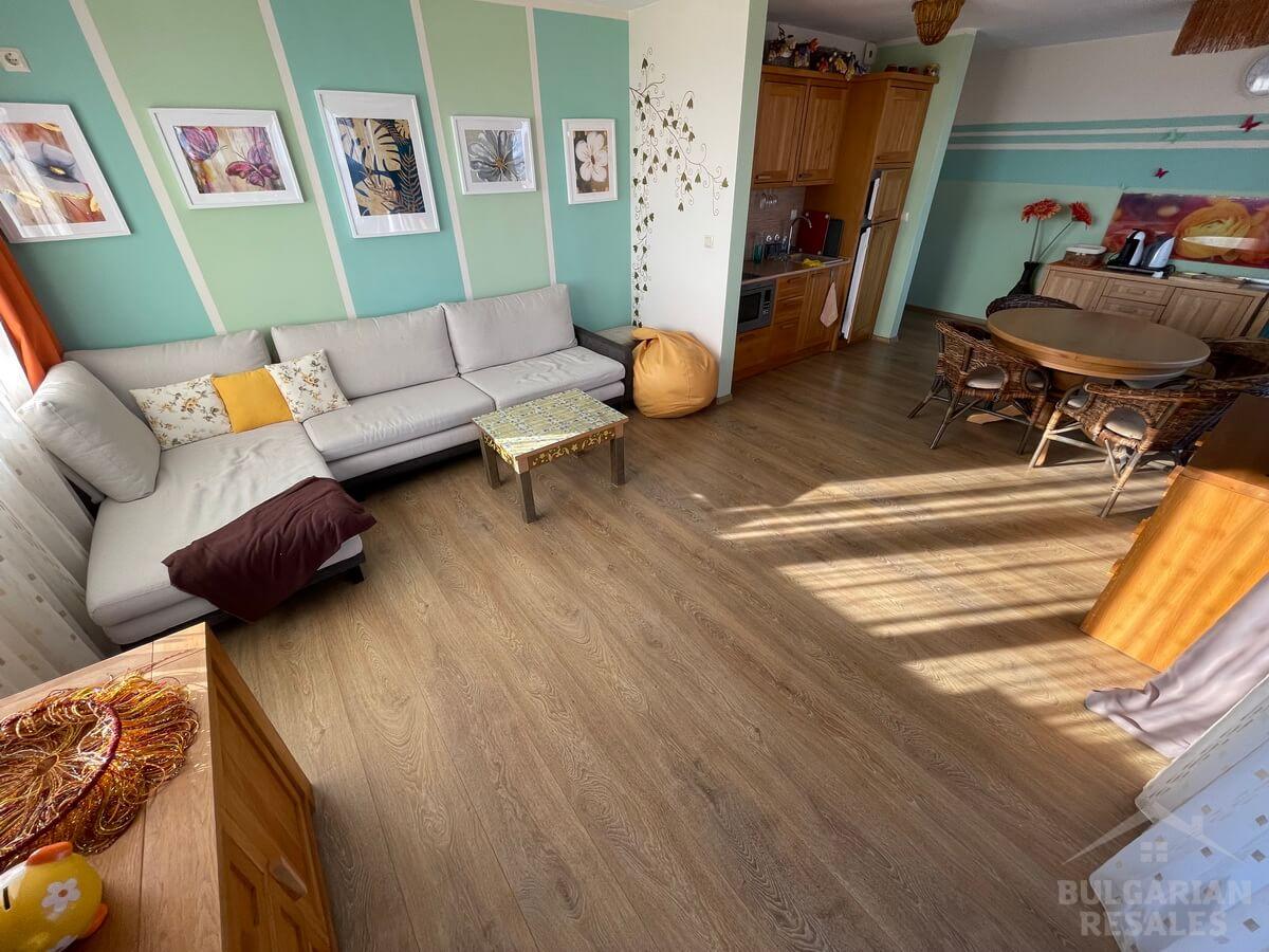 Голям апартамент с една спалня и гледка към морето ID: 2285 - Снимка 2