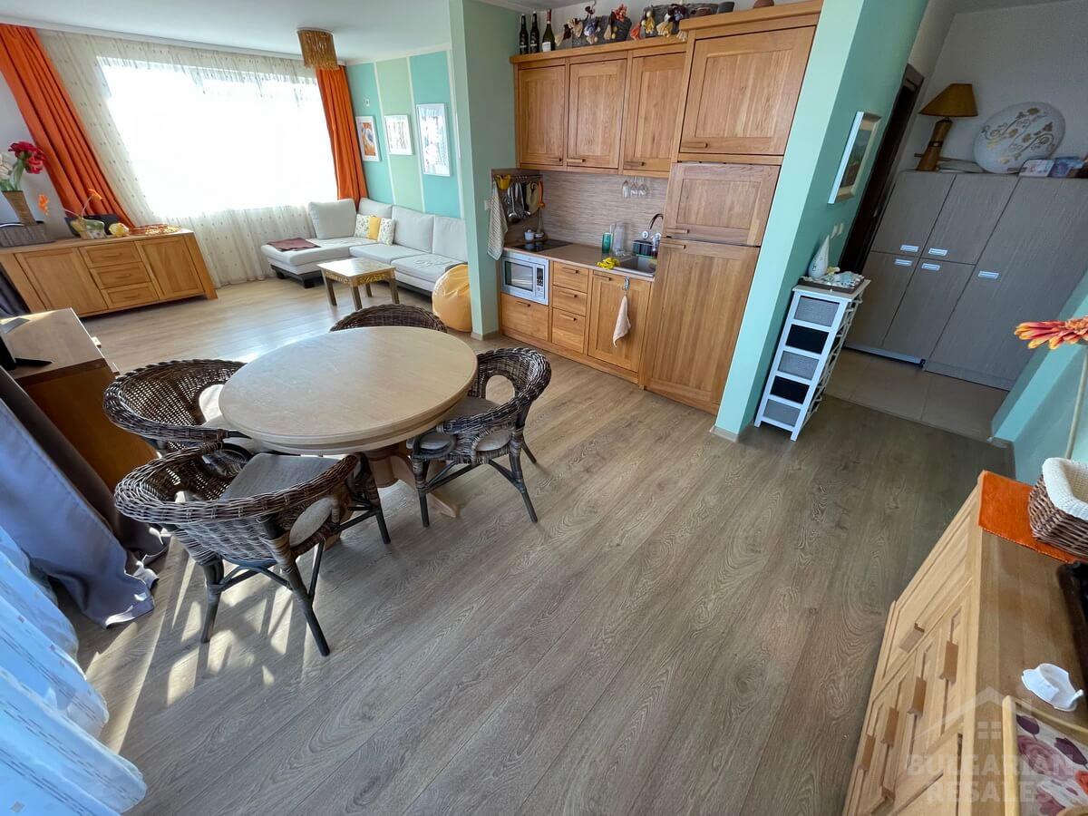 Голям апартамент с една спалня и гледка към морето ID: 2285 - Снимка 3