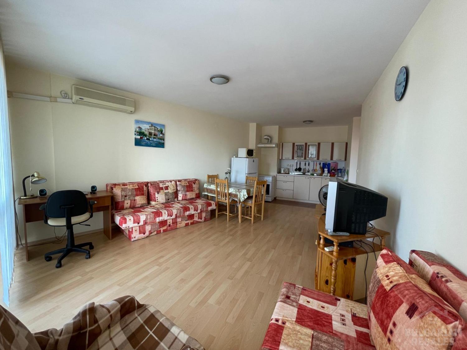 Добра инвестиция! Апартамент на линия 1 в комплекс Privilege Fort ID: 2160 - Снимка 7