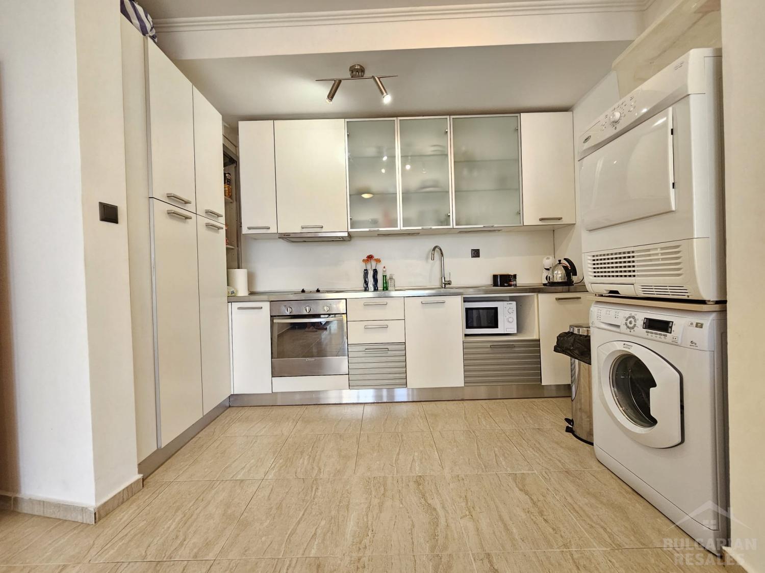 Kup mieszkanie na pierwszej linii w Świętym Własie z widokiem na morze i ogródkiem ID: 4492 - Фото11