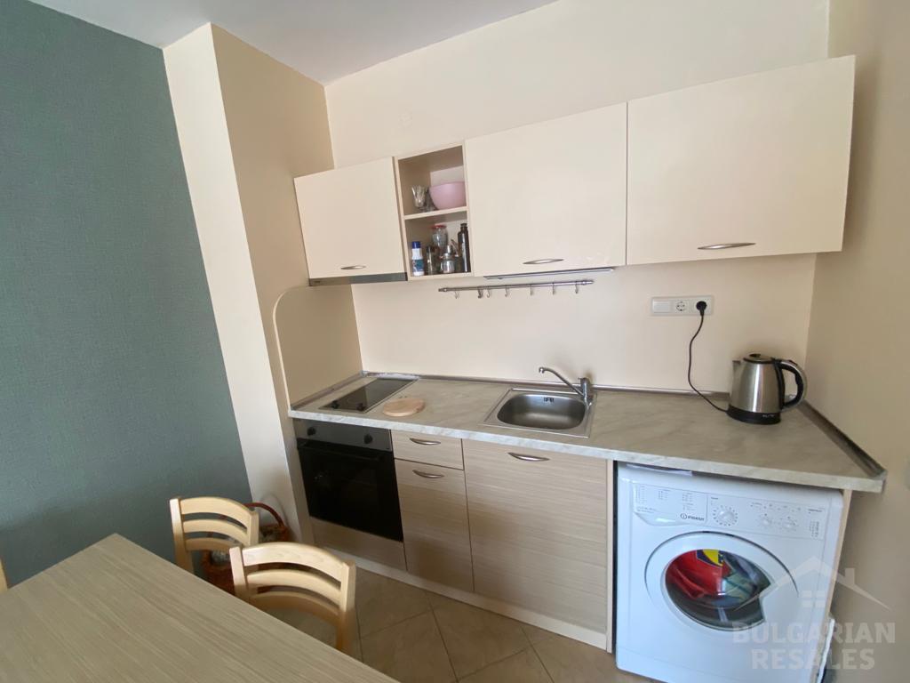 Большой балкон с видом на бассейн, супер предложение! ID: 2293 - Фото 4