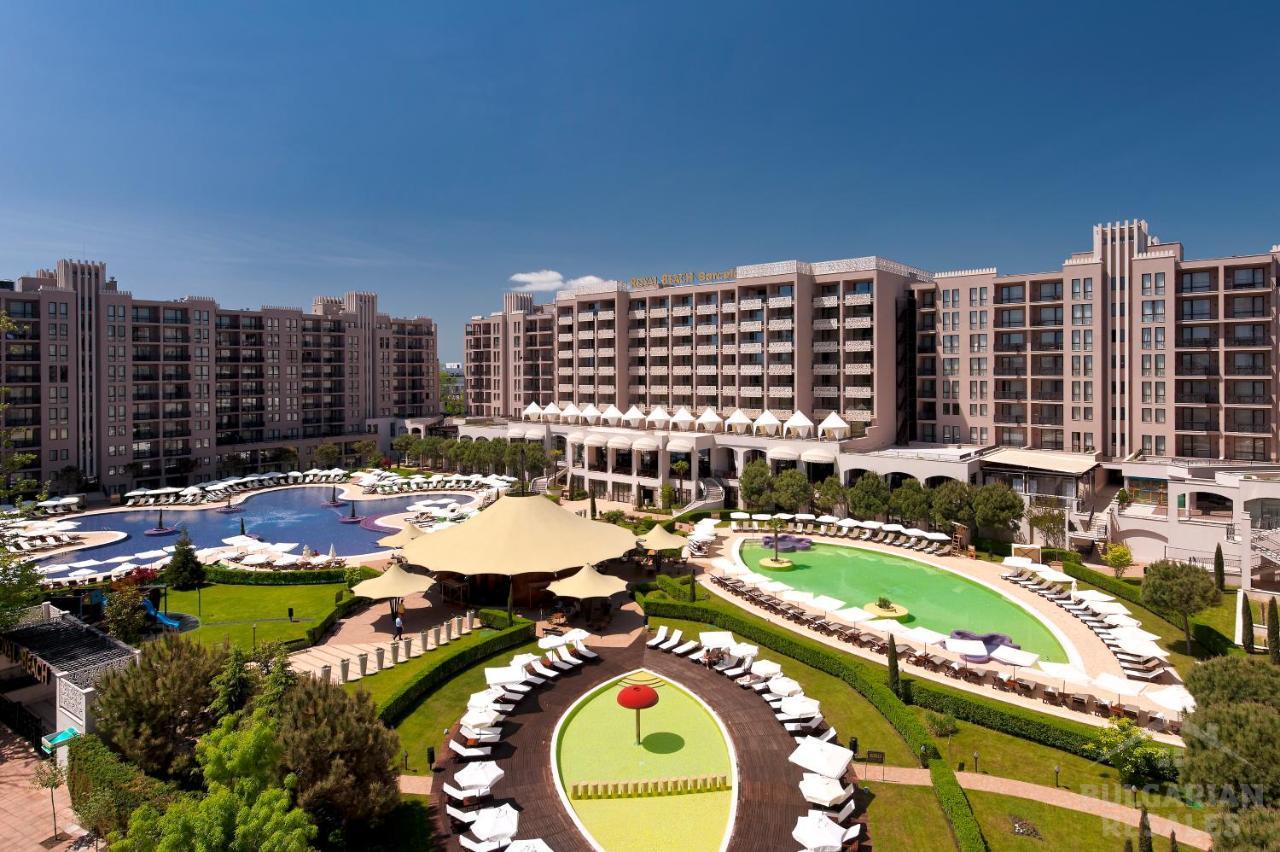 A great investment! Flat in the prestigious Barcelo Royal Beach complex ID: 3419 - Photo 1