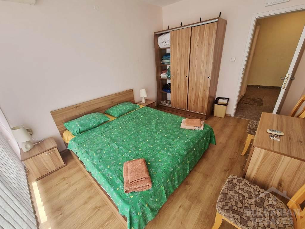 Голям апартамент в центъра на курорта, близо до плажа ID: 3775 - Снимка 8