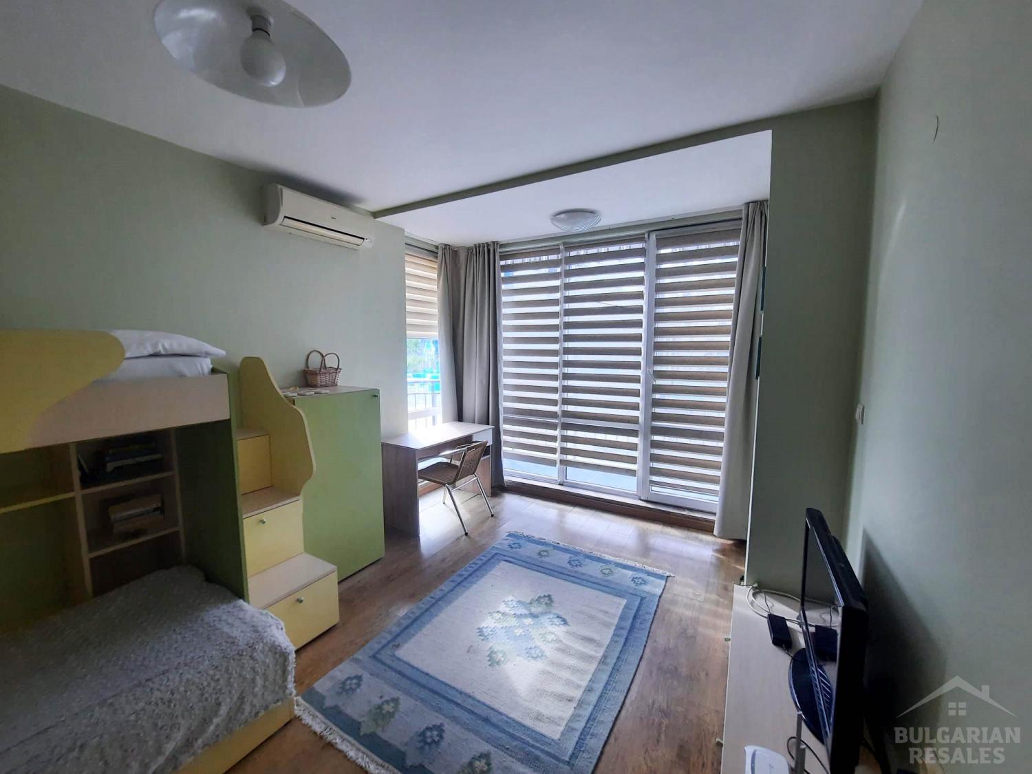 Тристаен апартамент на 1 линия на брега на морето в Поморие ID: 2153 - Снимка 14