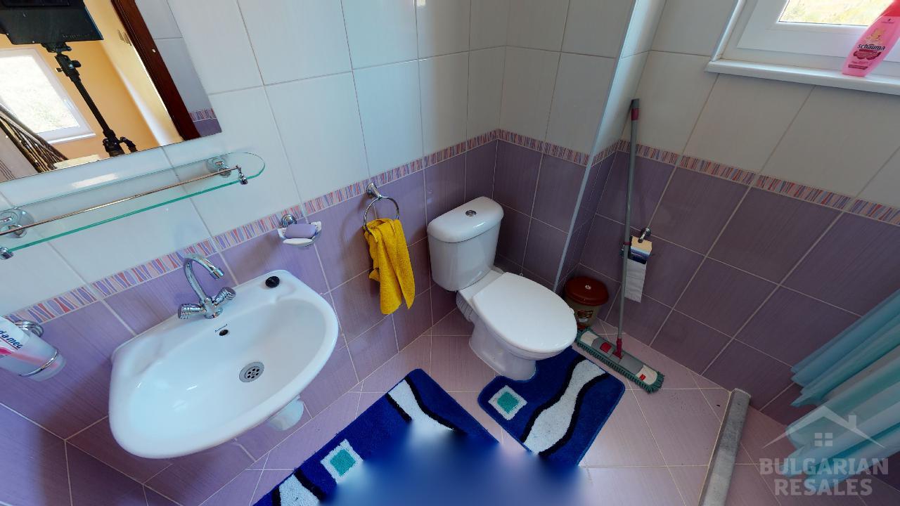 Detached house with renovation at a great price ID: 2494 - Photo 14