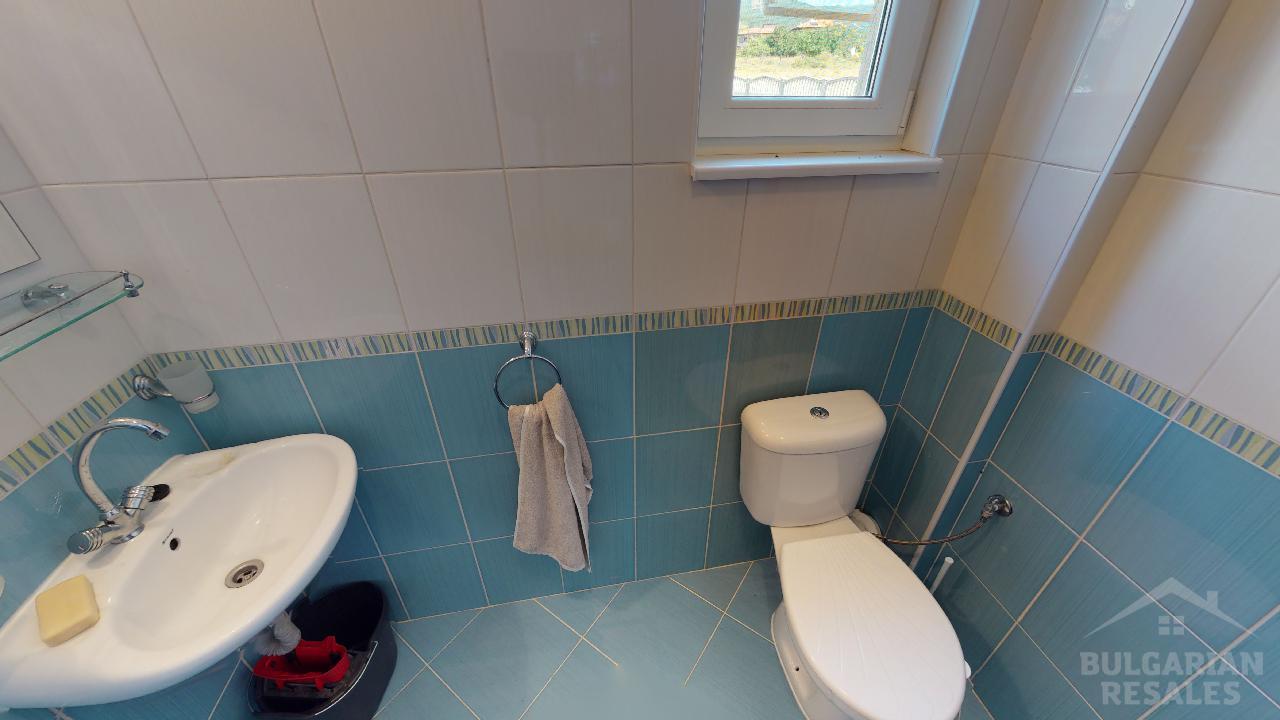 Detached house with renovation at a great price ID: 2494 - Photo 10