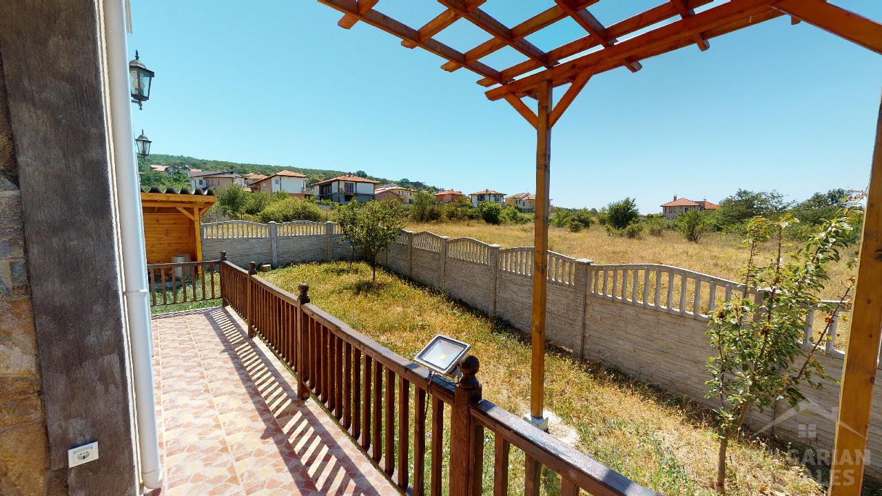 Detached house with renovation at a great price ID: 2494 - Photo 5