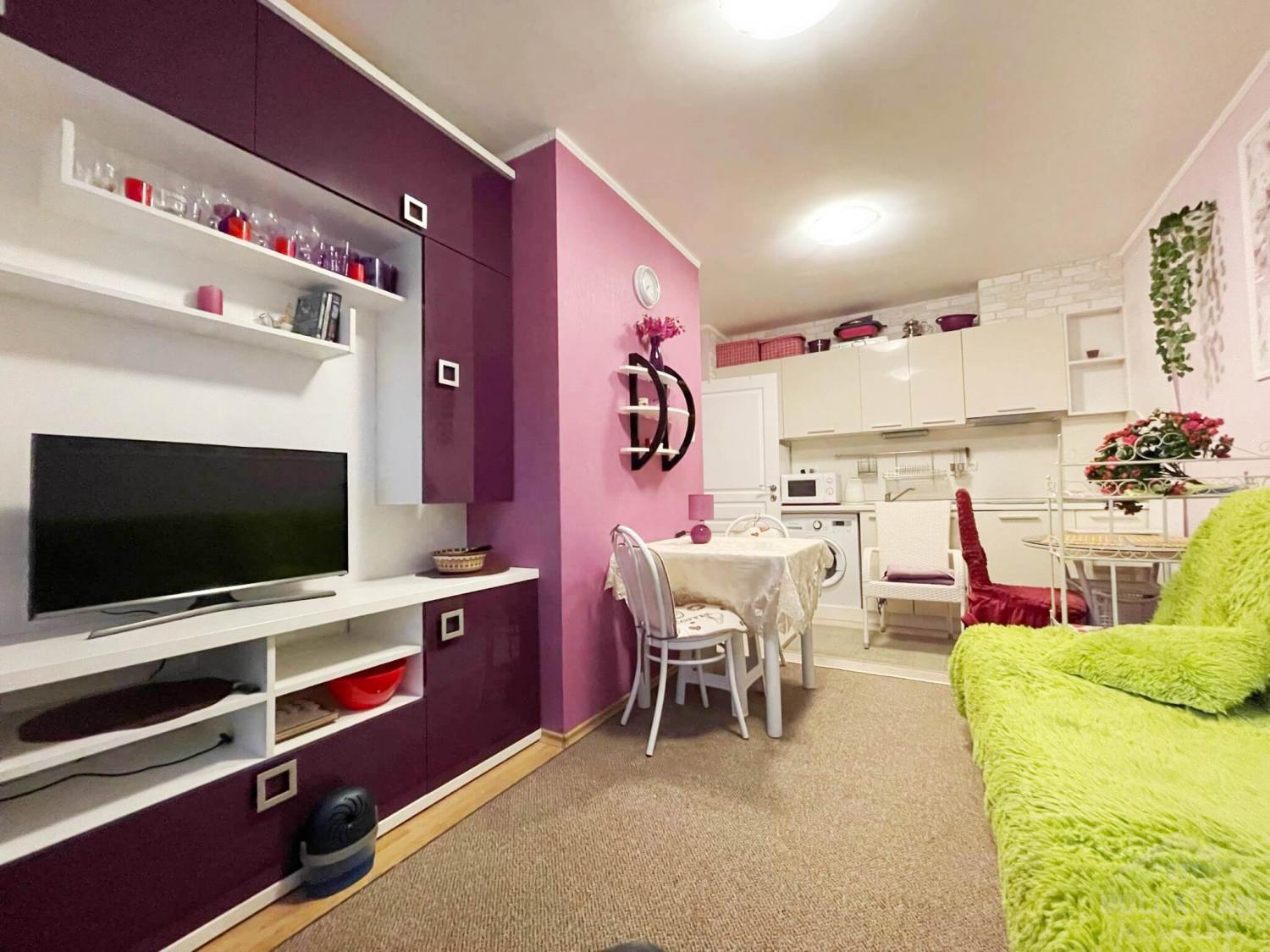 Apartment with a good interior and access to the pool ID: 2277 - Photo 1