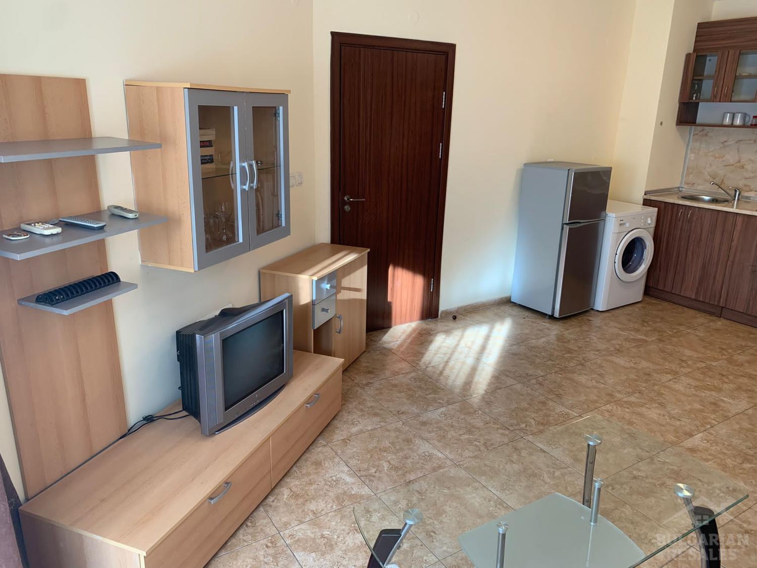 Апартамент на партерния етаж с изглед към басейн ID: 2325 - Снимка 3