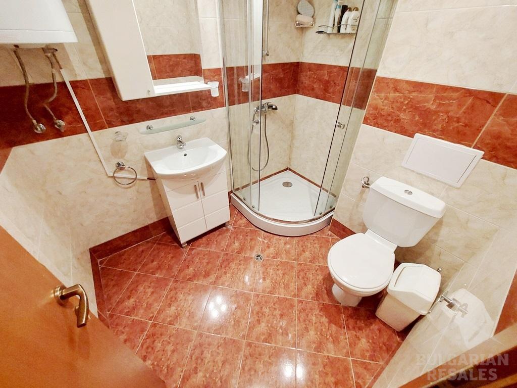 Spacious apartment 100 sq.m. overlooking the park ID: 2902 - Photo 13