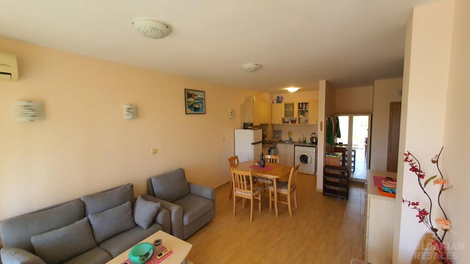 Супер оферта! Апартамент в комплекс с красива територия ID: 3006 - Снимка 4