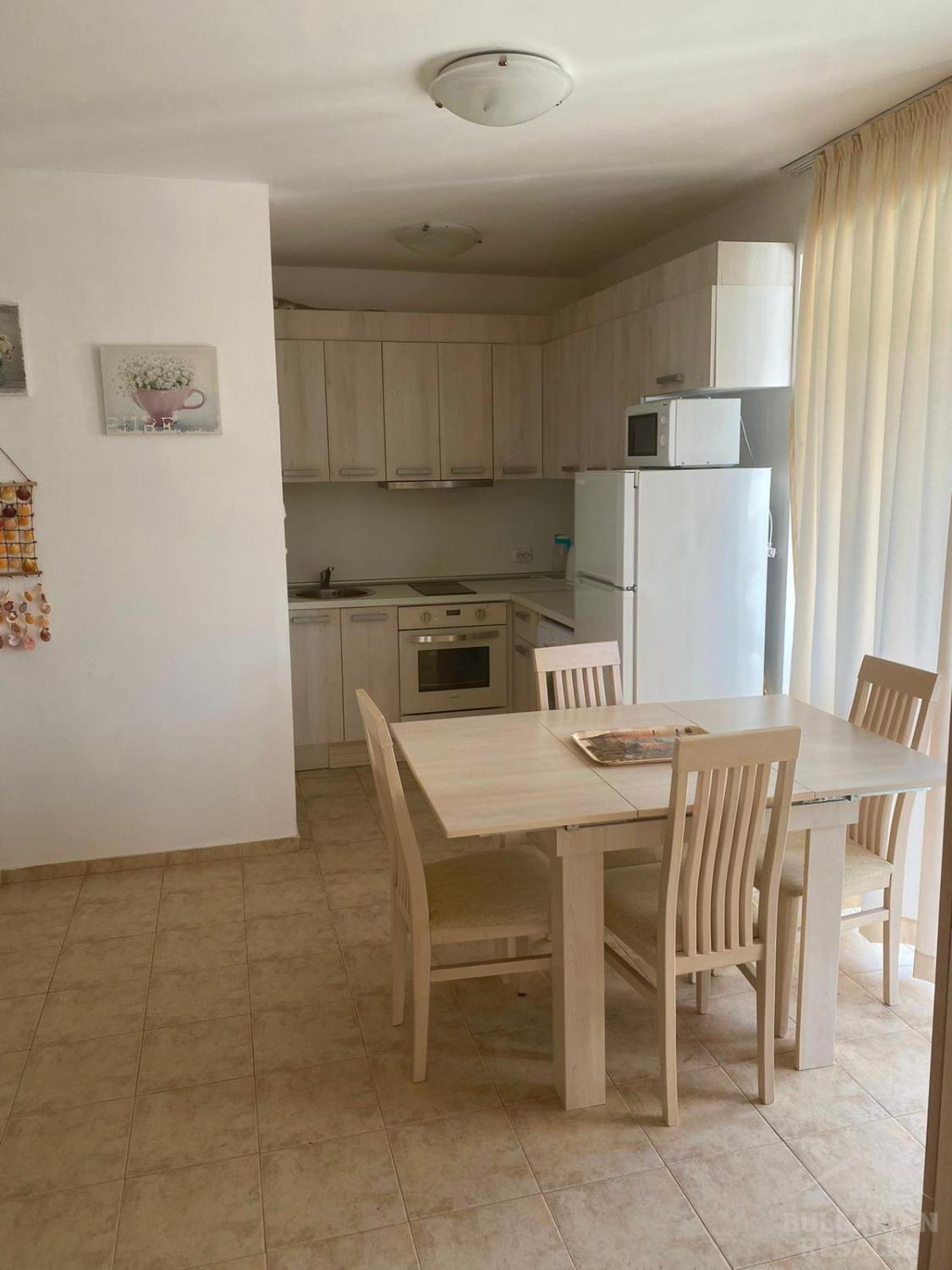 Бърза сделка! Просторен апартамент в комплекс с ниска такса поддръжка ID: 3108 - Снимка 3